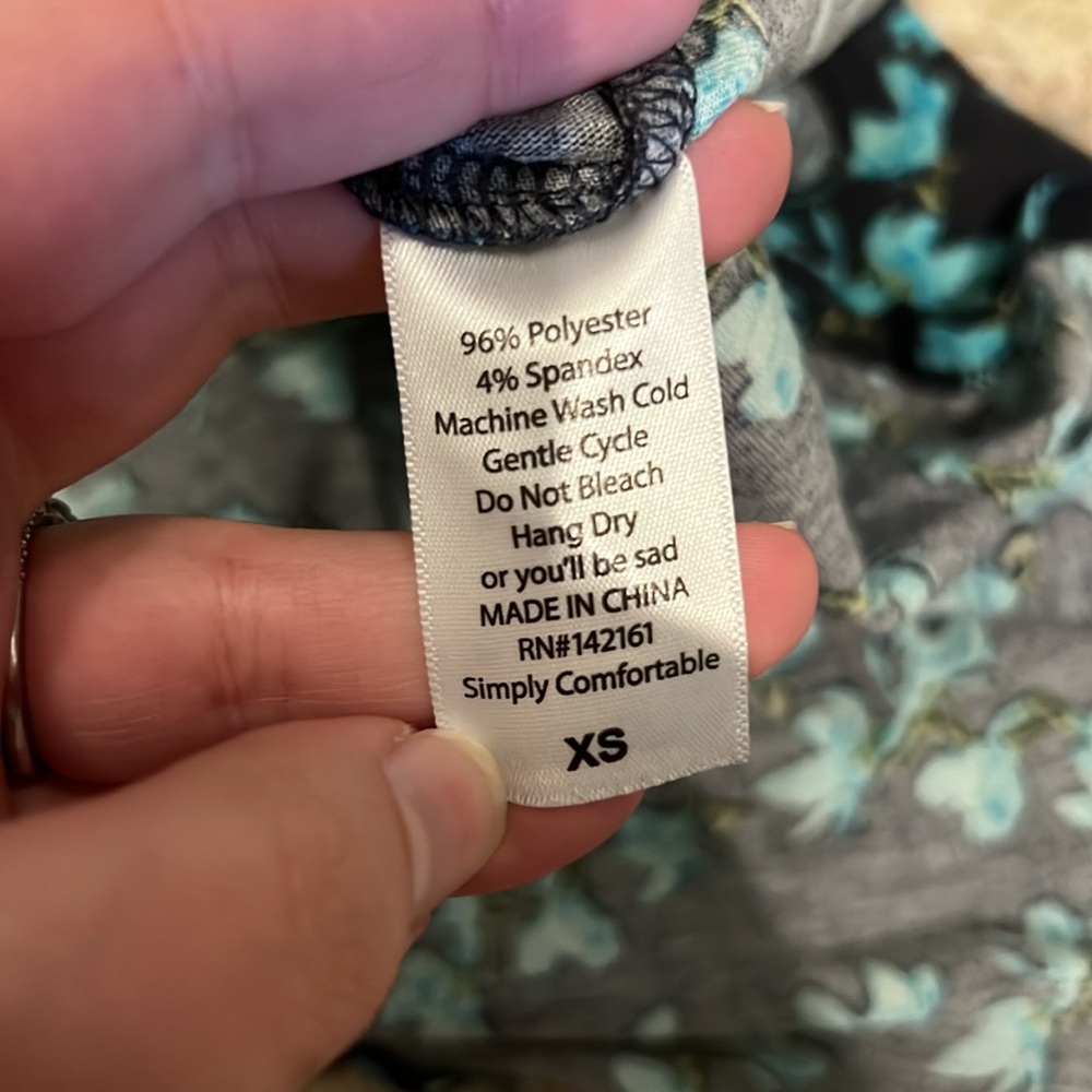 Lularoe Blue Floral Nicole Dress - Picture 4 of 7